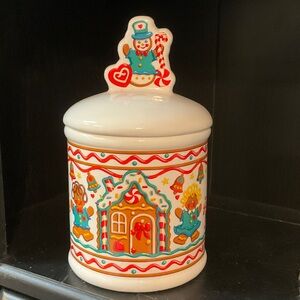 Nostalgic Gingerbread Man Cookie Jar